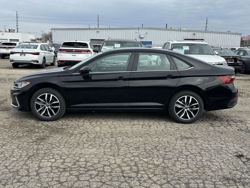 New 2026 Volkswagen Jetta SE FWD image 2