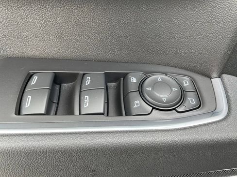 Used 2025 Chevrolet Silverado 1500 LTZ AWD/4WD image 13