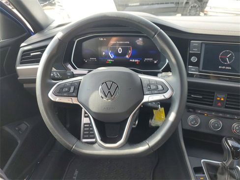 Certified 2024 Volkswagen Jetta Sport image 25