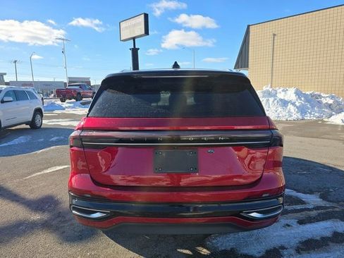 Used 2024 Lincoln Nautilus Reserve image 5