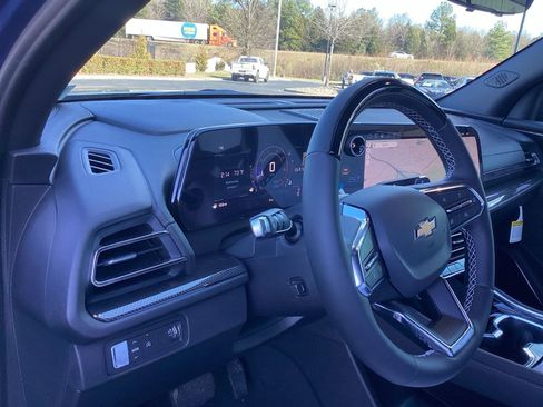 New 2026 Chevrolet Traverse High Country image 9