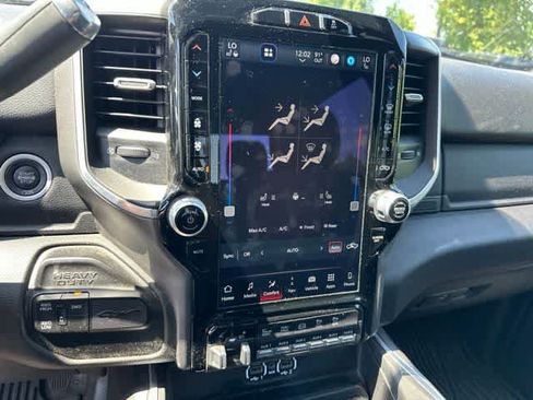 Used 2022 RAM 2500 Big Horn w/ Level C Equiment Group AWD/4WD image 8
