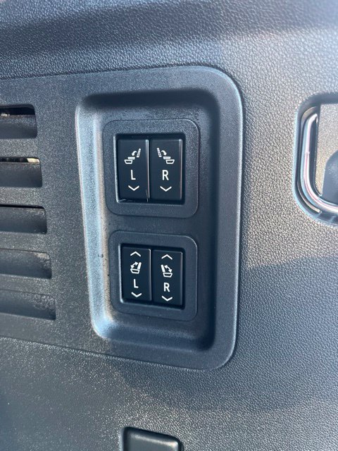 Used 2026 Buick Enclave Preferred w/ Power Package FWD image 9