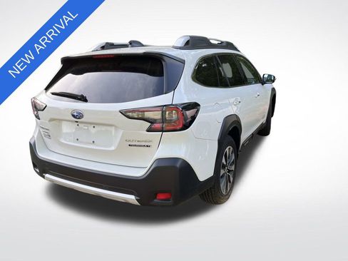 Used 2025 Subaru Outback Touring XT image 3
