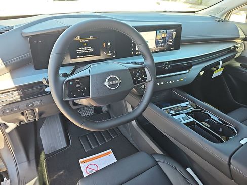 New 2026 Nissan Murano Platinum image 16