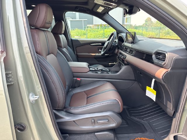 Used 2026 Honda Pilot TrailSport image 10
