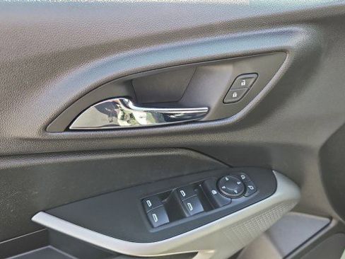 Used 2024 Chevrolet Trax RS w/ Driver Confidence Package FWD image 21
