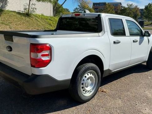 New 2025 Ford Maverick XL image 8