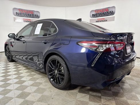 Used 2022 Toyota Camry XSE image 6