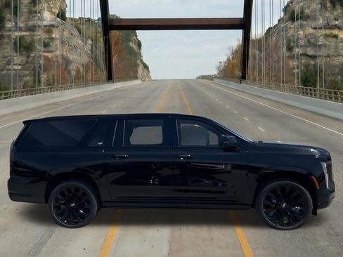 New 2026 Cadillac Escalade ESV Platinum Sport w/ LPO, ONYX Package image 48