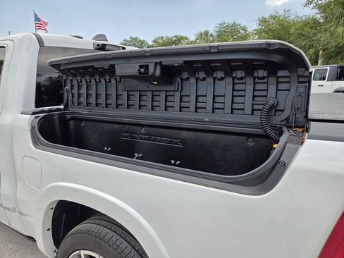 Used 2025 RAM 1500 Tungsten AWD/4WD image 10
