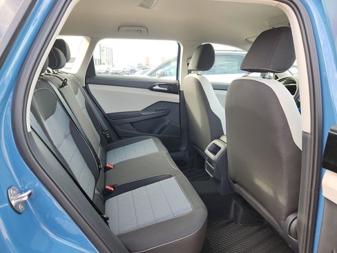 New 2026 Volkswagen Taos S image 14