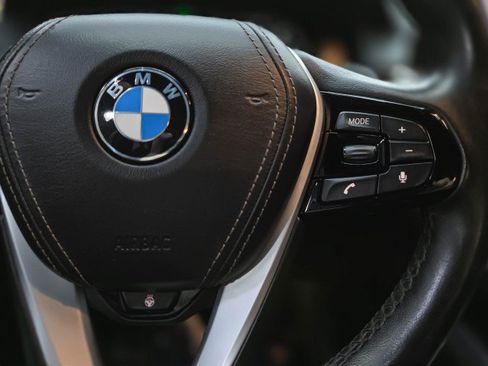 Used 2019 BMW 530i xDrive w/ Convenience Package AWD/4WD image 20