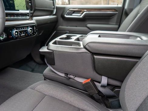 Used 2023 GMC Sierra 1500 Elevation w/ X31 Off-Road Package image 18