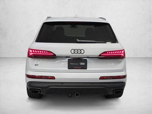 Certified 2025 Audi Q7 3.0T Premium Plus image 6