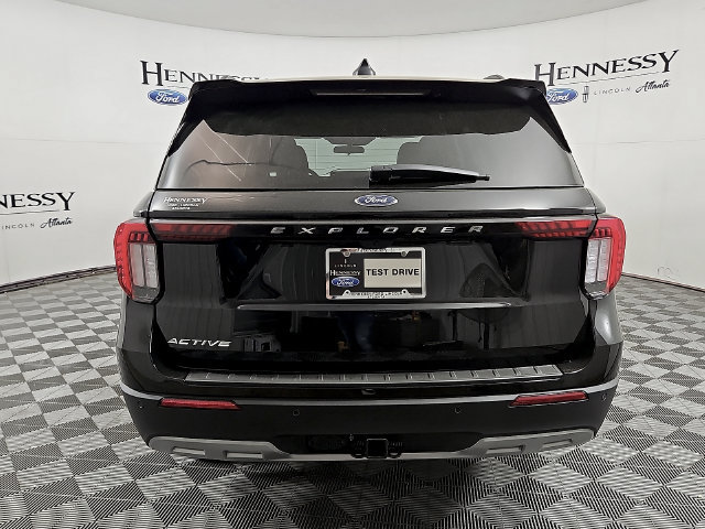 Used 2026 Ford Explorer Active w/ Active Comfort Package RWD image 6