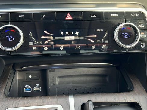 Used 2024 Genesis GV80 3.5T w/ Prestige Package image 33