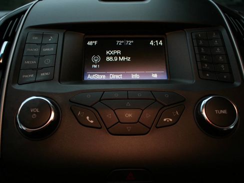 Used 2018 Ford Edge SEL image 11