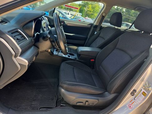 Used 2018 Subaru Outback 2.5i Premium AWD/4WD image 15