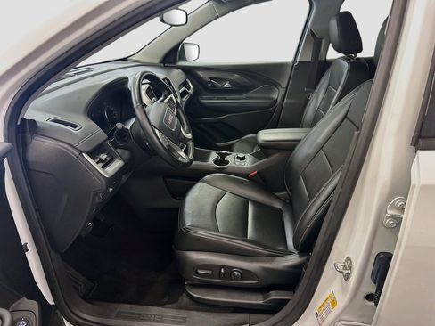 Used 2024 GMC Terrain SLT AWD/4WD image 13