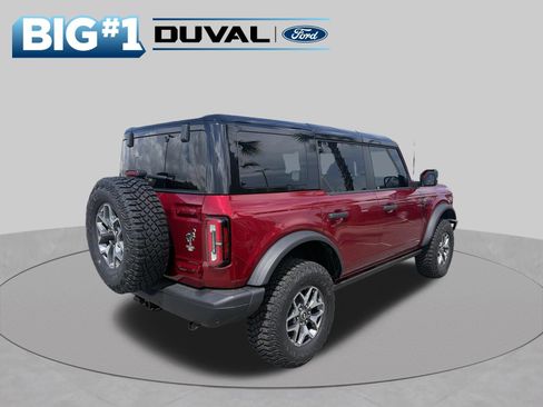 Used 2025 Ford Bronco Badlands AWD/4WD image 4