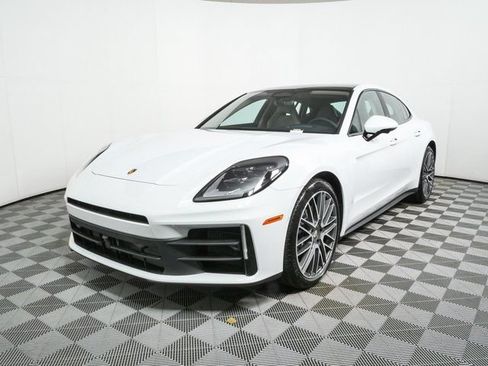 New 2026 Porsche Panamera image 1