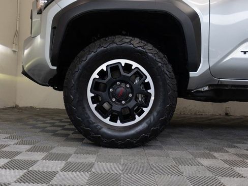 Used 2024 Toyota Tacoma TRD Off-Road w/ TRD Off Road Upgrade Package image 9