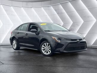 Used 2023 Toyota Corolla LE w/ LE Convenience Package video 1
