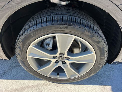 Used 2025 Audi Q5 2.0T Premium w/ Convenience Plus Package image 12