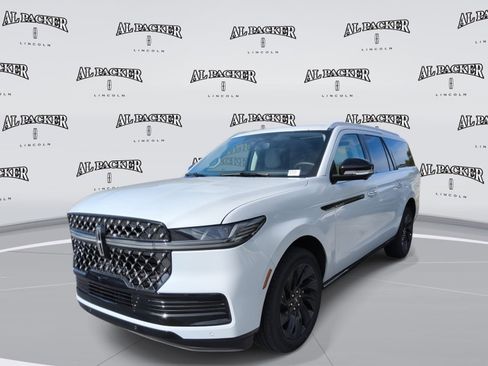 New 2026 Lincoln Navigator L Black Label AWD/4WD image 1