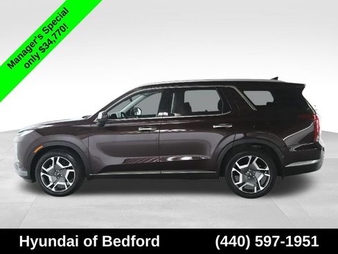 Used 2023 Hyundai Palisade Limited w/ Winter Package AWD/4WD image 42