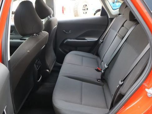 Used 2025 Hyundai Kona SEL FWD image 25