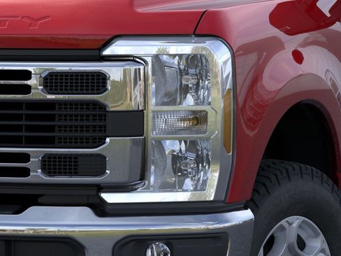New 2026 Ford F350 XLT w/ 360-Degree Camera Package AWD/4WD image 18