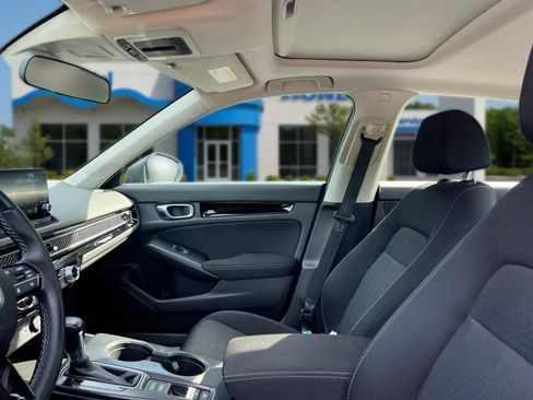 Used 2024 Honda Civic EX image 12