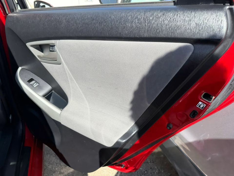 Used 2012 Toyota Prius Three FWD image 17