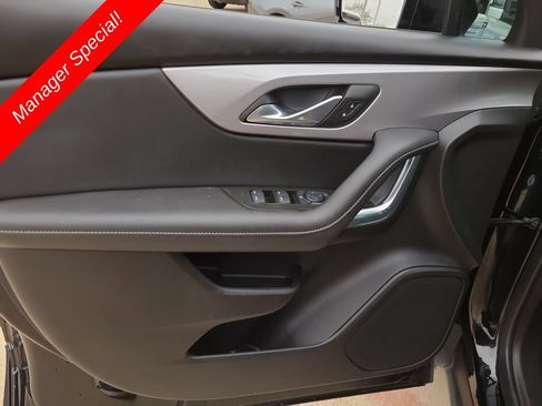 Used 2024 Chevrolet Blazer LT w/ Midnight/Sport Edition FWD image 18