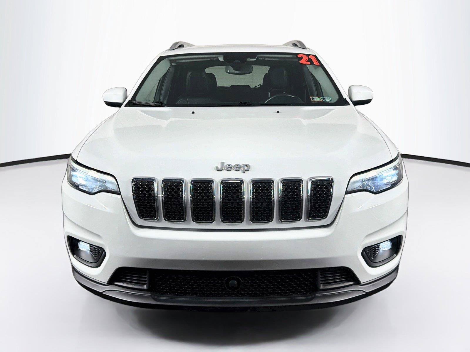 Used 2021 Jeep Cherokee Latitude Lux w/ Comfort/Convenience Group AWD/4WD image 6