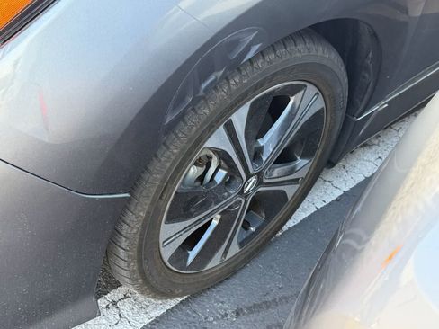 Certified 2020 Nissan Leaf SV w/ SV Technology Package image 4