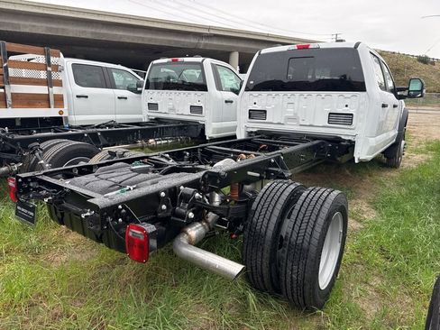 New 2026 Ford F450 XL w/ XL Chrome Package image 4