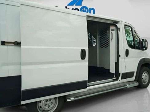 Used 2023 RAM ProMaster 2500 FWD image 9