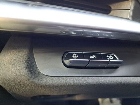 Used 2023 Chevrolet Corvette Stingray Premium Conv w/ Z51 Performance Package image 23