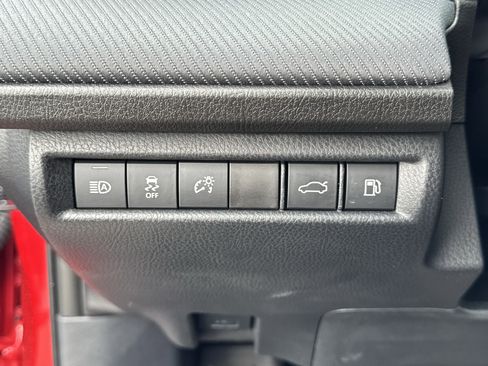 Used 2025 Toyota Camry SE w/ Multimedia Upgrade Package image 29