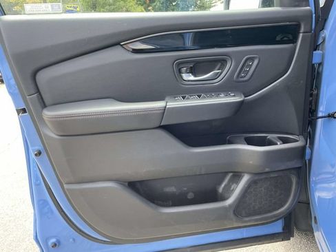 Used 2024 Honda Pilot TrailSport image 20