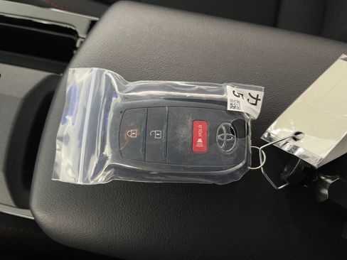 New 2026 Toyota Prius Plug-In Hybrid image 24