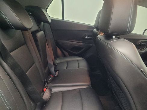 Used 2015 Chevrolet Trax LTZ FWD image 19