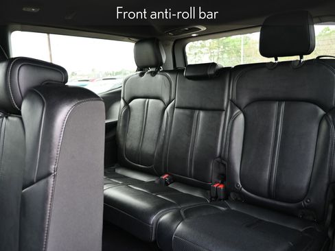 Used 2024 Jeep Wagoneer Series II w/ Flexible Seating Group image 27