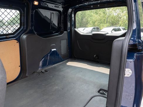 Used 2018 Ford Transit Connect XL FWD image 15