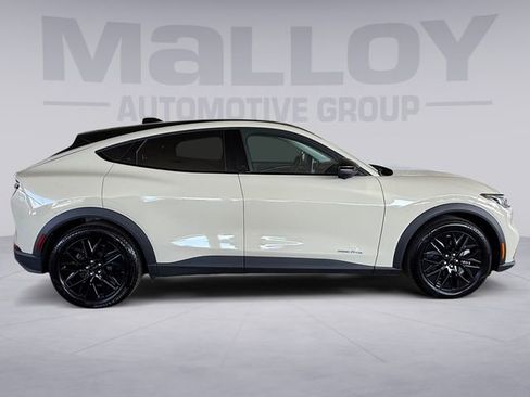 Used 2025 Ford Mustang Mach-E Select w/ Comfort Package Lite image 6