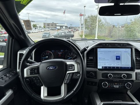 Used 2022 Ford F350 Lariat w/ Tremor Off-Road Package AWD/4WD image 16