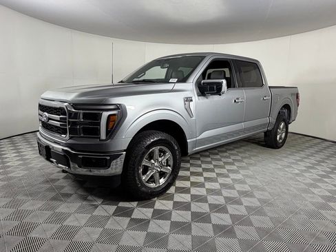 Used 2025 Ford F150 Lariat w/ FX4 Off-Road Package image 8